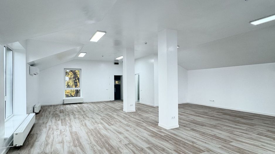De vânzare clădire comercială cu reparație la cheie, sec.Centru. - Poză 8