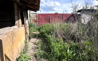 Casa cu anexe si pivniță | Teren intravilan generos | Sannicolau Roman - Poză 18