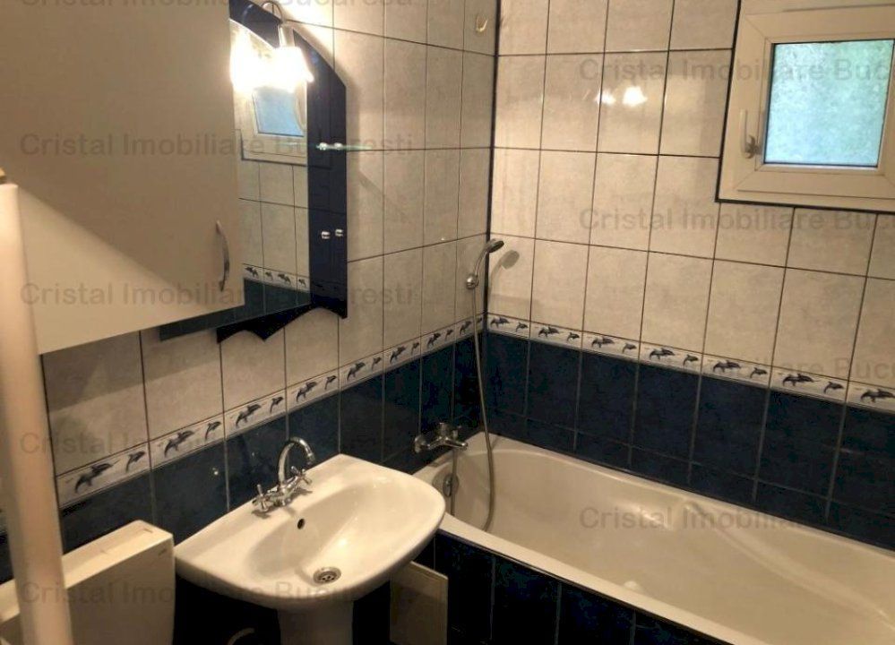 Vanzare Apartament 4 camere. Aparatorii Patriei. - Poză 3