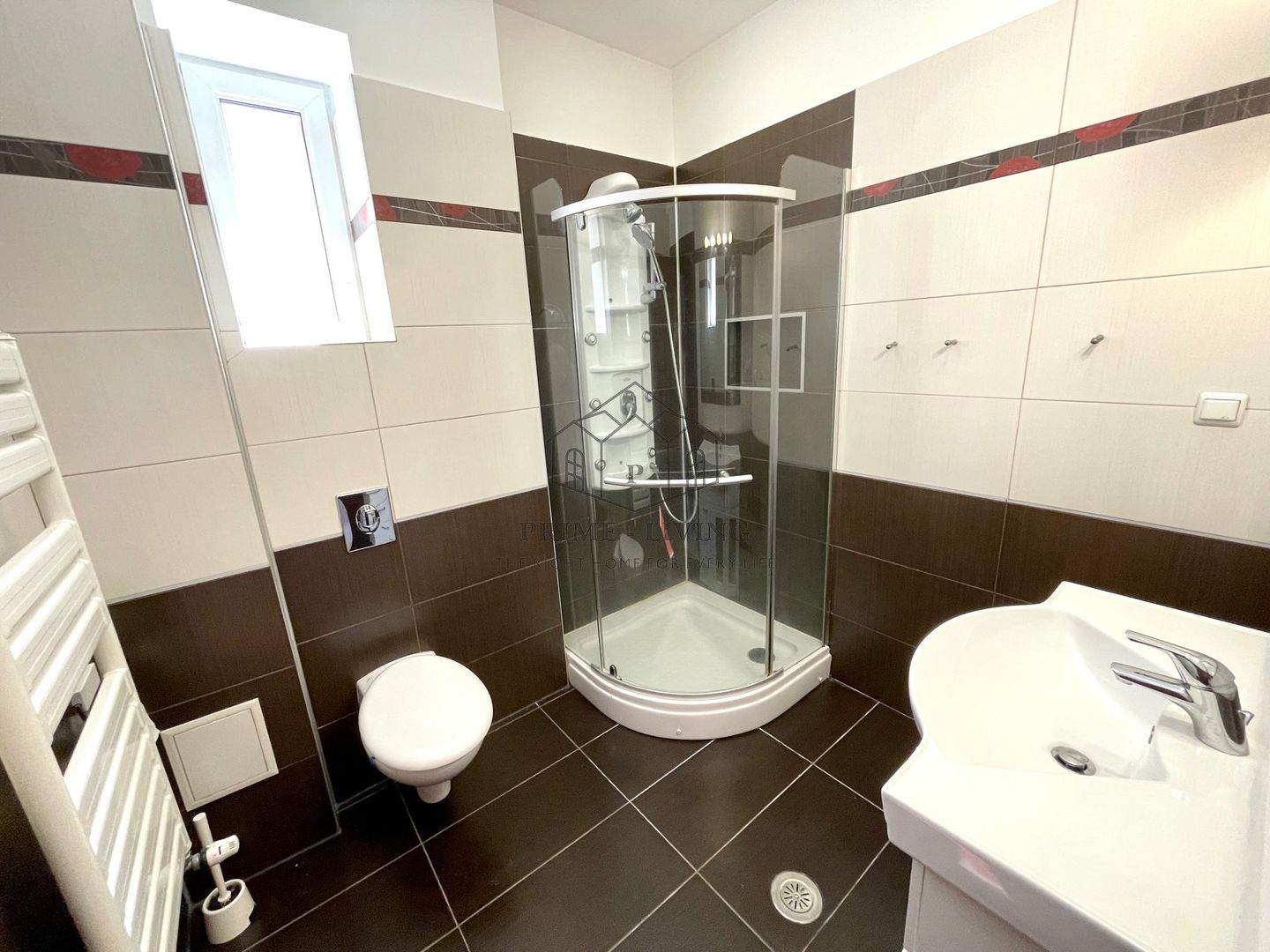 VILA CU 4 DORMITOARE LA INCHIRIERE IN COMPLEX REZIDENTIAL - Poză 4