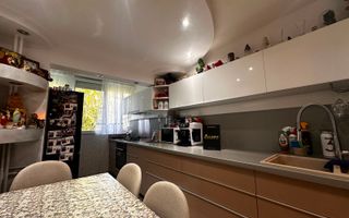 Apartament 3 camere | Aparatorii Patriei | Renovat complet | - Poză 8