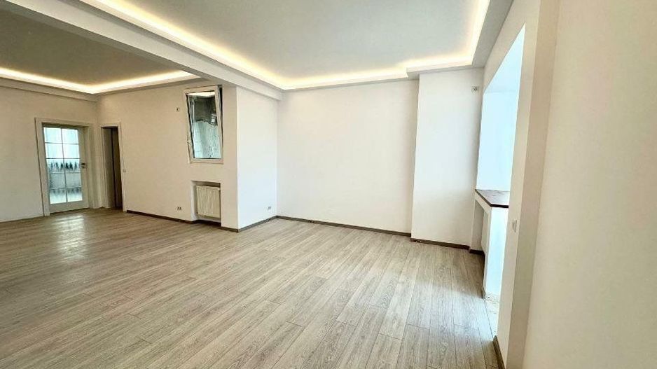 Apartament de vanzare 3 camere Calea Victoriei! - Poză 3