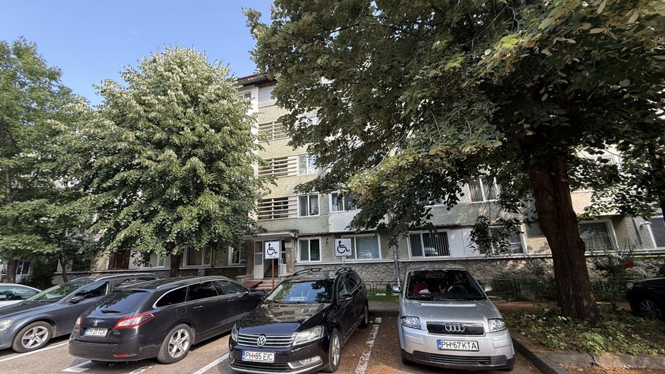 Apartament 3 cam modern complet renovat - mobilat Campina- central - Poză 19