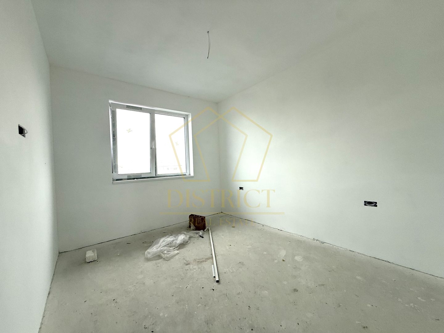 Duplex cu bucatarie inchisa si 4 camere | Sacalaz - Poză 6