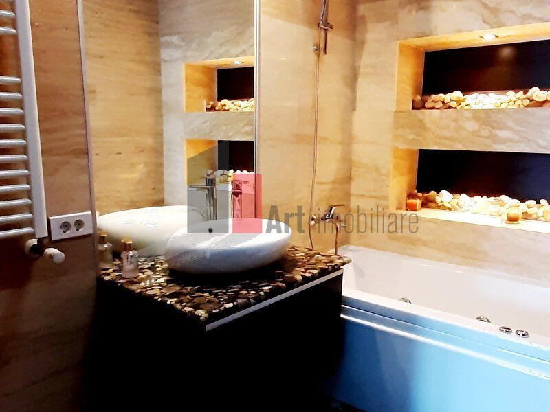 De vanzare apartament 2 camere lux bloc boutique - Poză 8