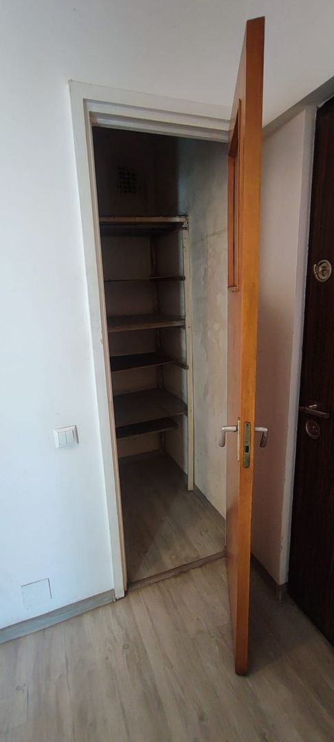 Apartament cu 3 camere ...Valea Oltului - Poză 2