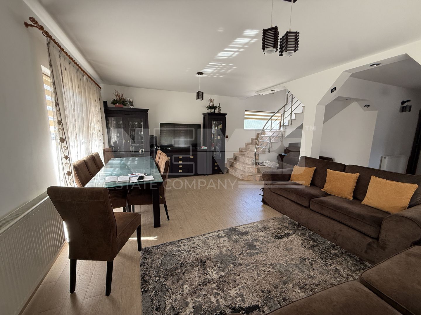 Casa Radauti I 5 camere I 219 mp I Teren 10 ari - Poză 4