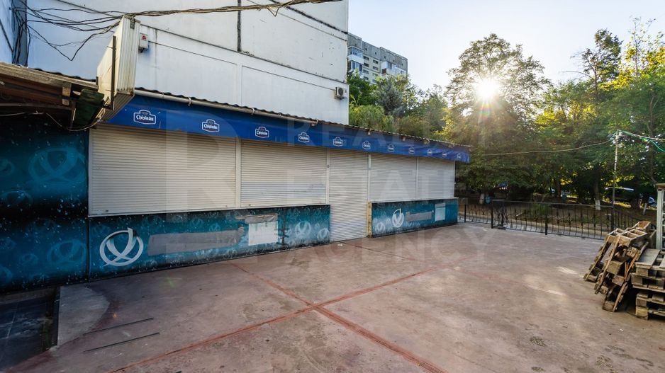 Chirie, spațiu comercial cu terasa, str. Liviu Deleanu, Buiucani - Poză 4