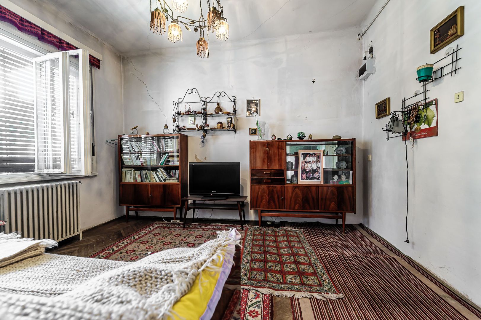 Casă cu 4 camere Augustin Doinaș - Poză 2