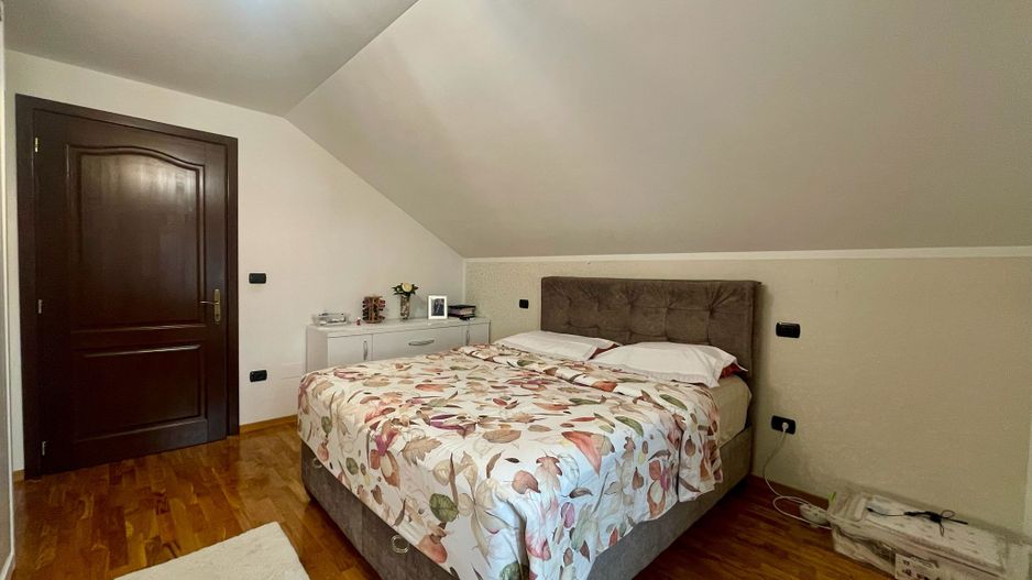 CASA COMPLET UTILATA SI MOBILATA MODERN CU GRADINA | 1100 MP |MARGINEA - Poză 18