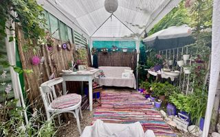 Casa singura la curte  - 7 minute de metrou - Poză 2