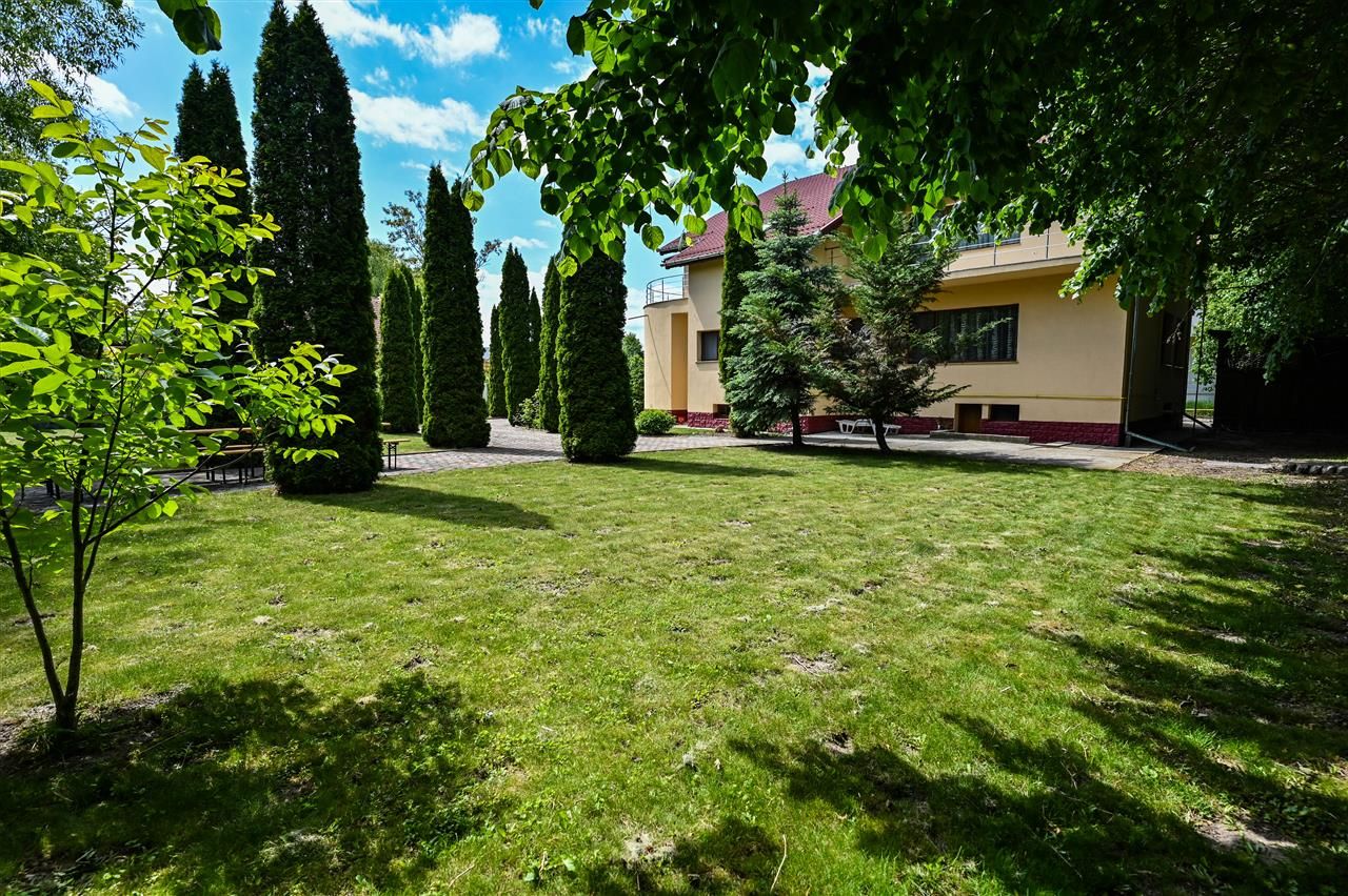 Vila cu 1.500 mp teren, gradina amenajata, linistita zonare,  Halchiu, Brasov - Poză 27