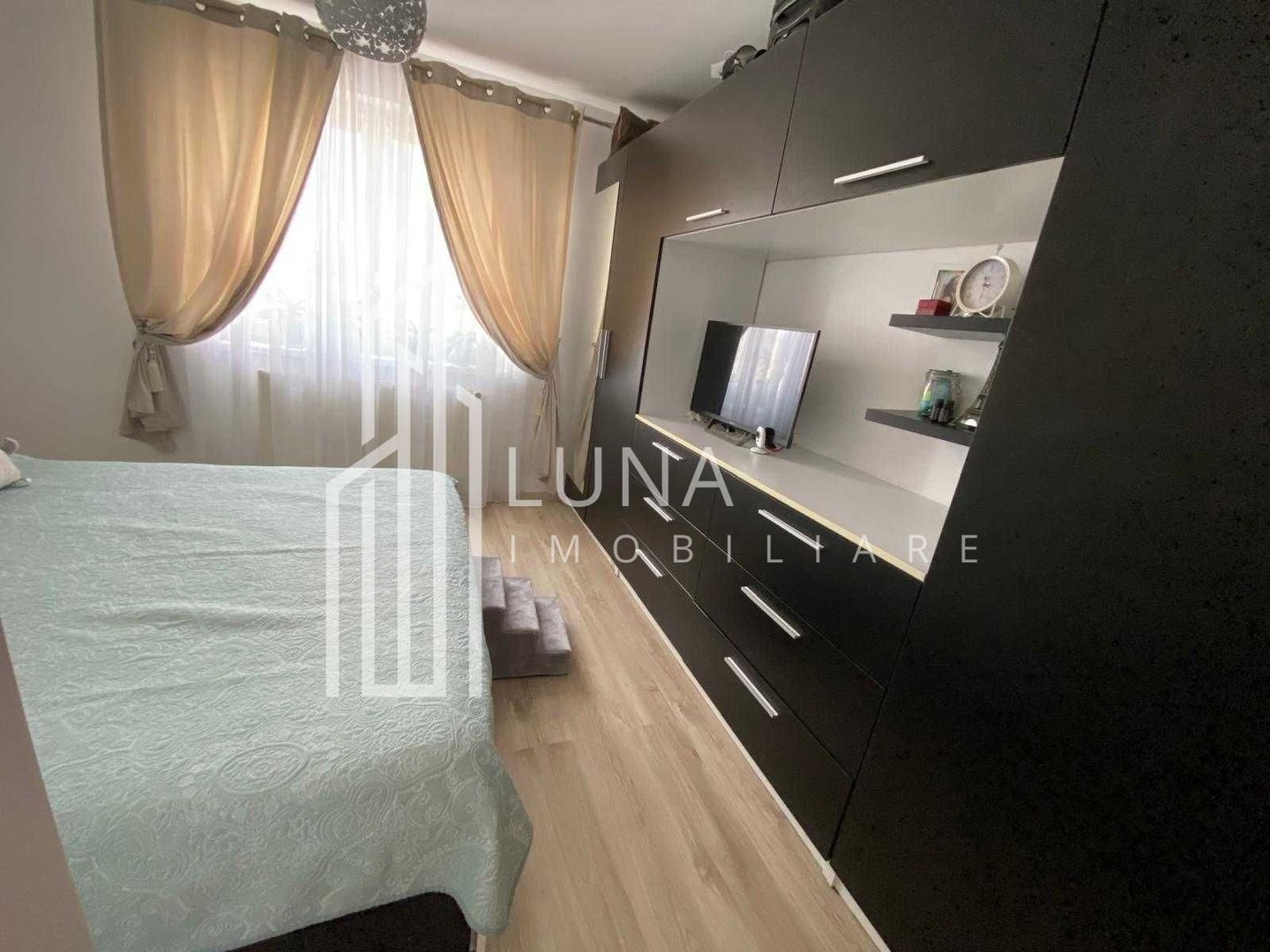 Închiriere apartament 2 camere Tractorul – parcare inclusa - Poză 3
