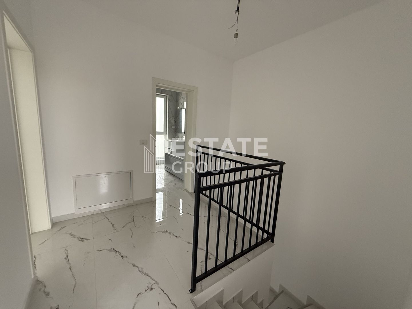 Duplex cu 5 camere in Dumbravita - Poză 9