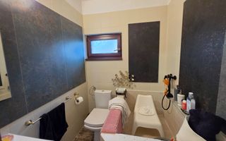Casă individuală cu 6 camere și piscină în Alba Iulia, zona Cetate - Poză 10