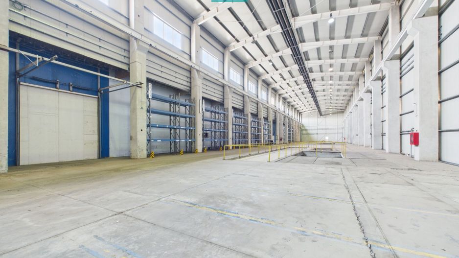 HALĂ PRODUCȚIE 2000MP CU POD RULANT - Poză 1