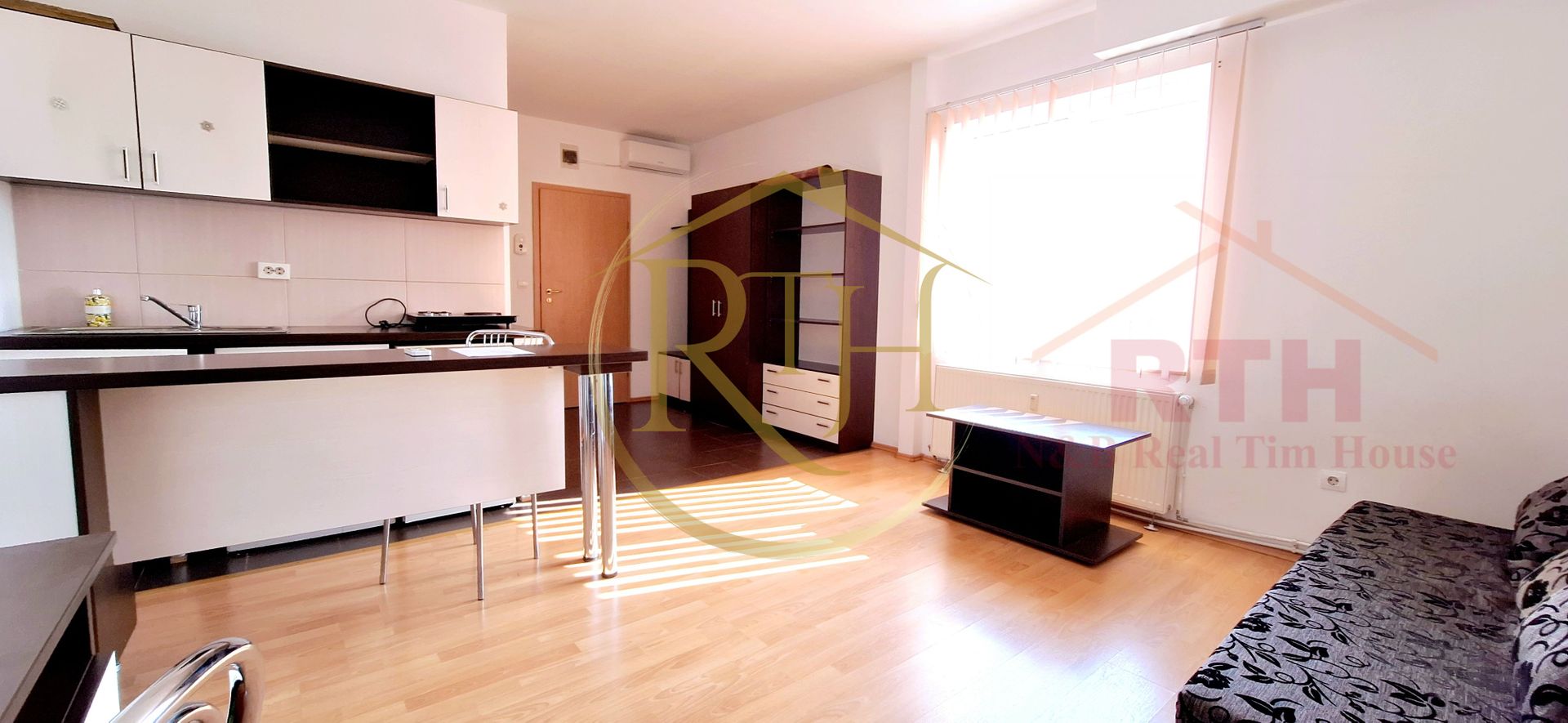 Oferim spre inchiriere, garsoniera, loc de parcare, zona Soarelui - Poză 4