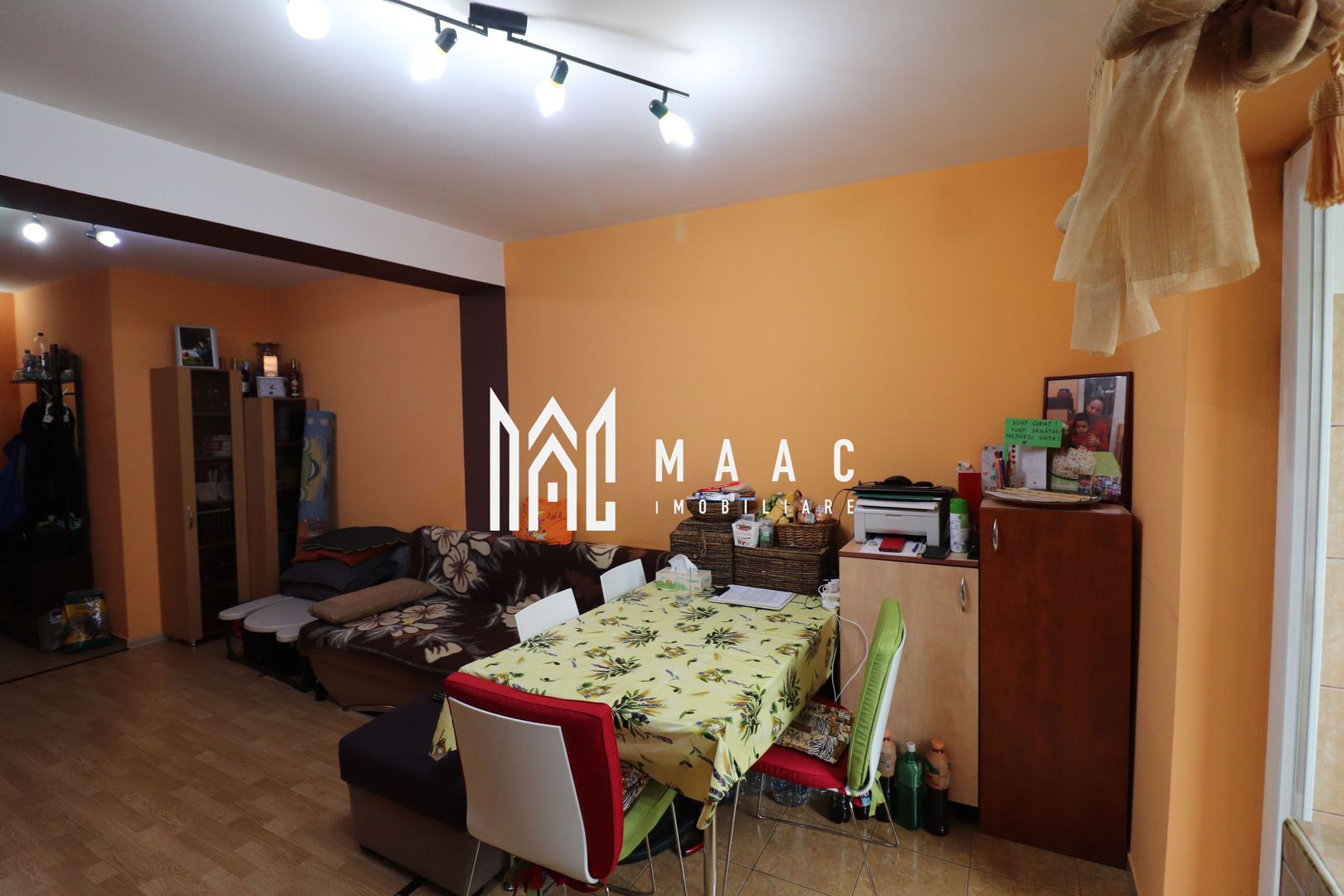 Apartament 3 camere  | Etaj 1 | Parcare privata  | Strand II - Poză 3