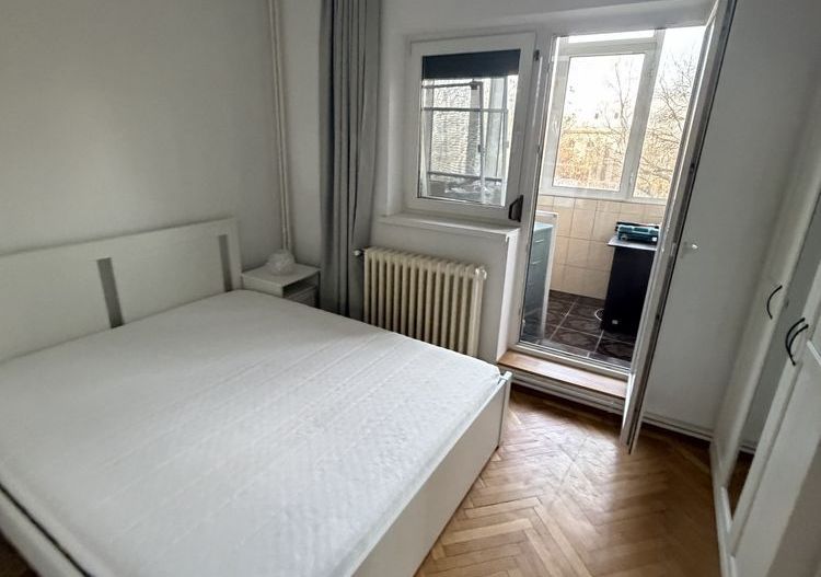 Inchiriere 4 camere zona Unirii centrală proprie vedere dublă - Poză 7