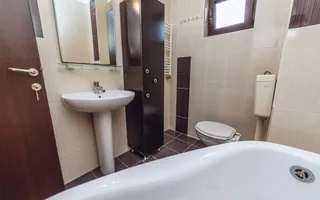 Apartament luminos, completat de spații utile și confortul de care ai nevoie! - Poză 16