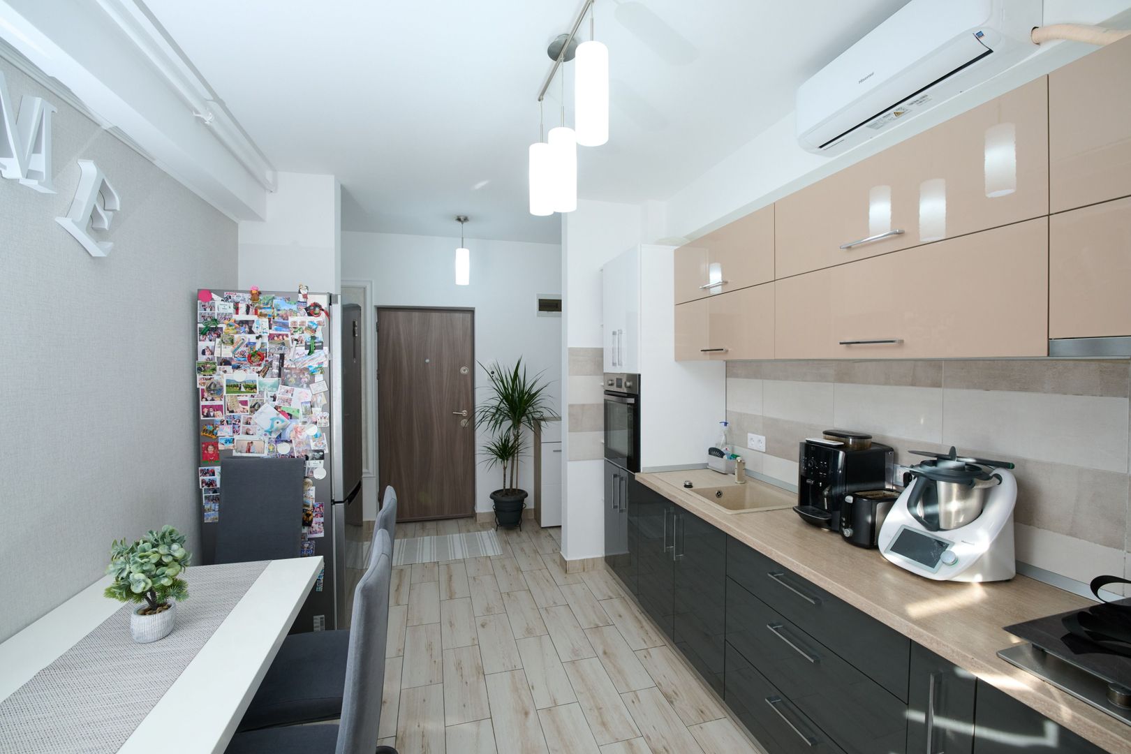 Apartament cu 2 camere, decomandat - Poză 4