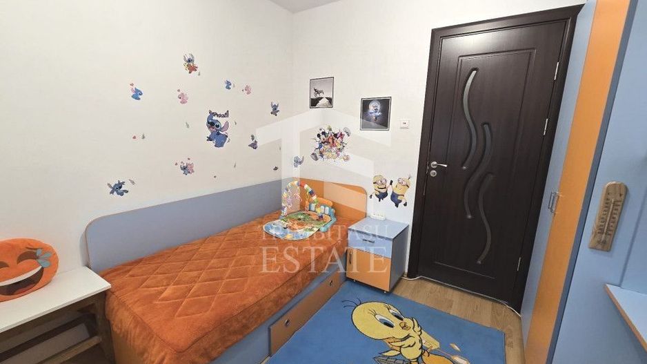 INEL I - Apartament cu centrala pe gaz, loc de parcare si pod de 60 mp - Poză 17