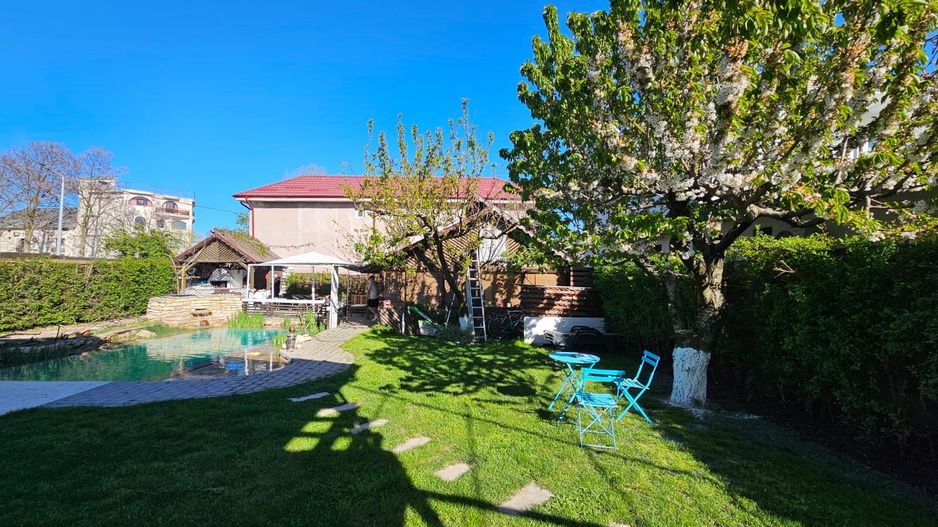 Pensiune de vanzare in Costinesti la doar 0.9 m distanta de plaja - Poză 7