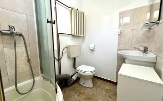 Casa individuala situata in zona Sagului - Poză 12