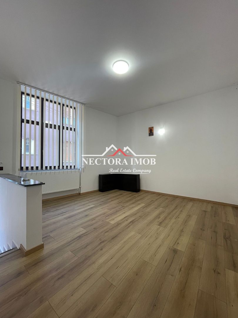 NECTORA IMOB-Apartament 3 camere/Spatiu comercial, Ultracentral, 80 mp - Poză 1