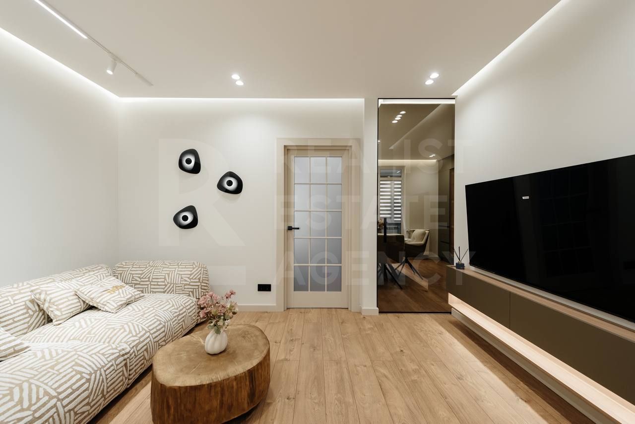 Vânzare, apartament, 2 camere, str. Vasile Lupu, Buiucani - Poză 2