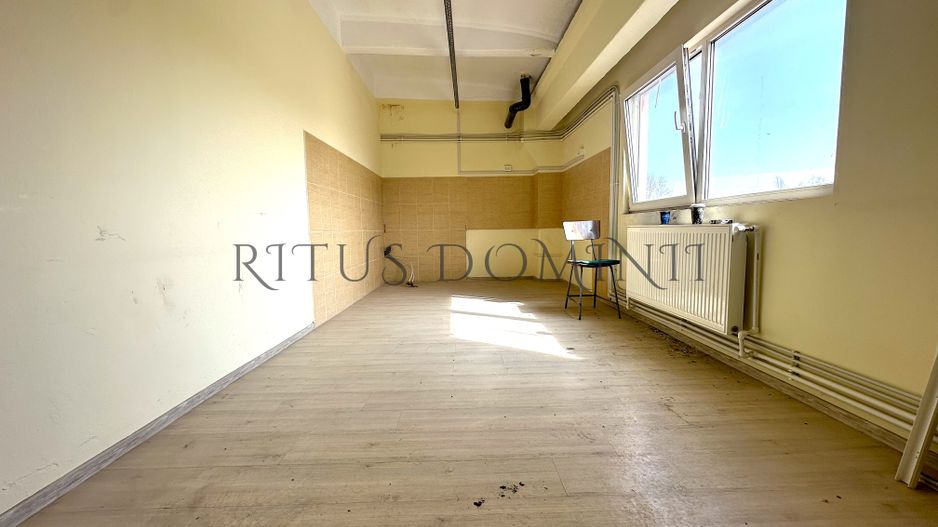 Spatiu Productie sau Birouri, Oradea-Vest, 298mp - Poză 4