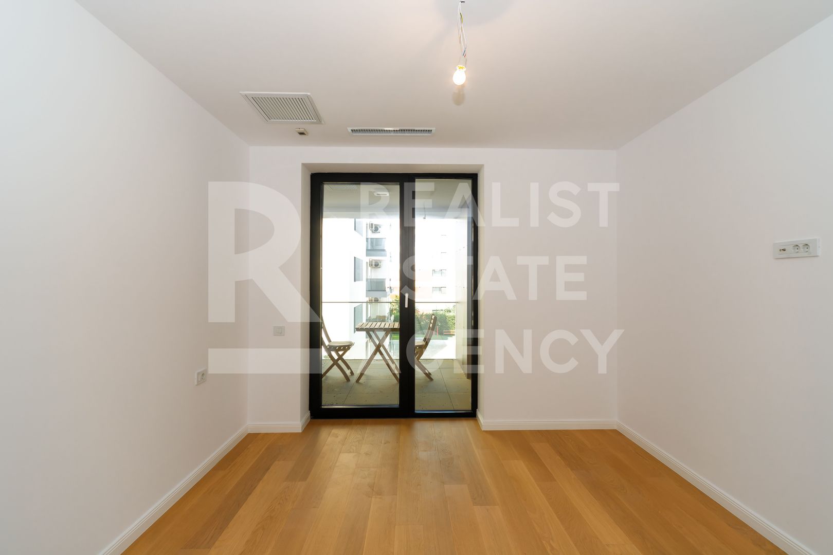 Apartament cu 2 camere, Becali Imobiliare, București, Pipera - Poză 9