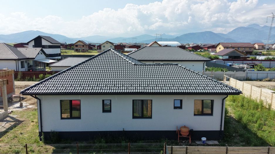 Casă pe parter de vânzare în cartierul Izvor - Poză 4