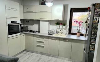 Apartament 3 Camere, Gata de Mutare, cu Parcare Privată - Poză 3