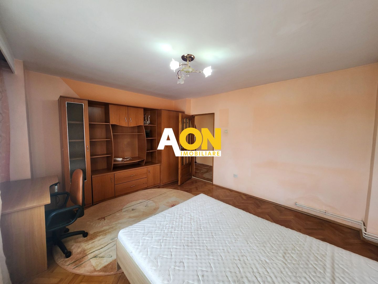 De inchiriat apartament 2 camere, etaj intermediar, zona Sub Stadion - Poză 5