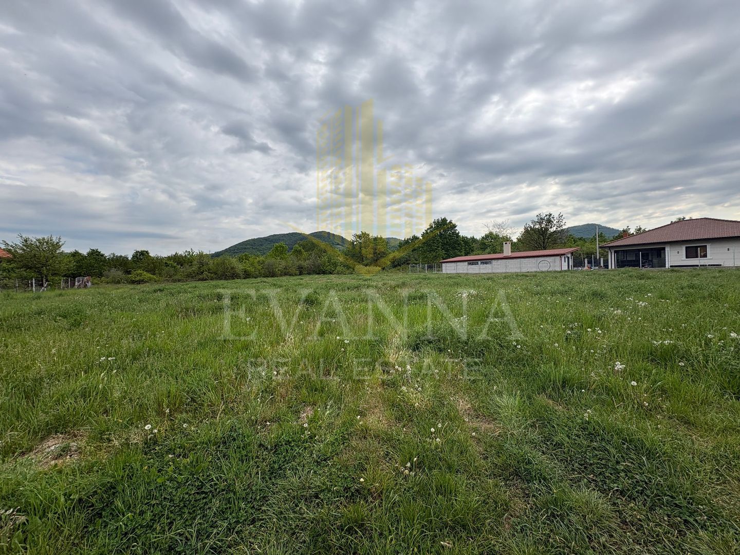 Teren intravilan 3000mp | Tăuții-Măgherăuș | Utilități | Drum asfaltat - Poză 1