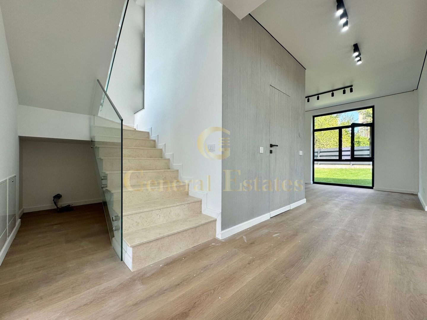 Vânzare Casă în 2 Nivele  - 160 m.p - Vișan. - Poză 8