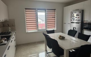 Oportunitate excelentă – teren generos + casă MOBILATĂ UTILATĂ - Poză 4