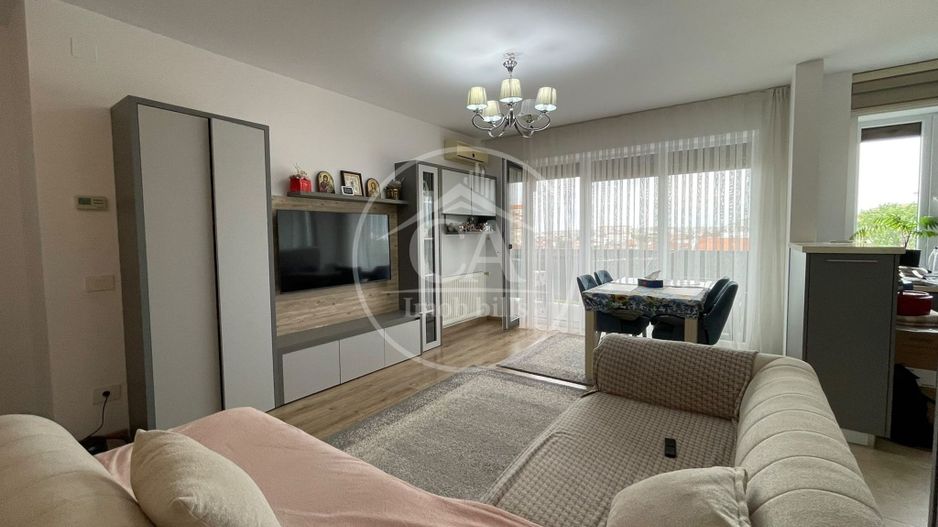 Apartament de vanzare cu 3 camere în zona Calea Aradului, Oradea - Poză 4