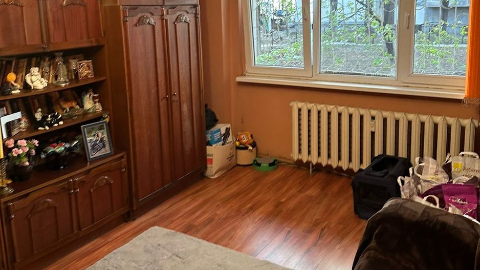 Apartament 3 camere, Decomandat. Bld. Al. Obregia, zona Vatra Dornei. - Poză 6