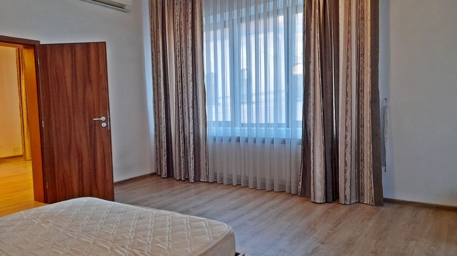 Apart.ultracentral 2 cam.et.1, pe str.Evreilor Deportati 64, Oradea - Poză 5