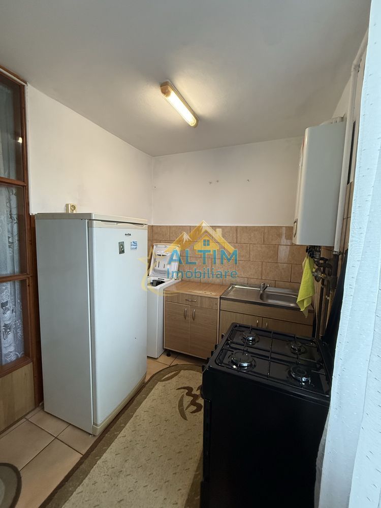 Garsonieră complet mobilată, cartier Tractorul - Poză 6