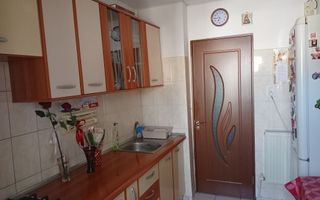 Apartament 3 camere decomandat Nicolina 1, mobilat și utilat. - Poză 6