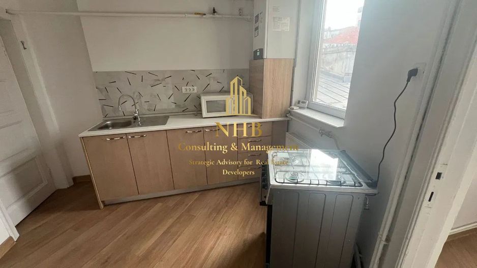 Spatiu Birou 4 camere -  CENTRALA PROPRIE-PIATA VICTORIEI - Poză 12