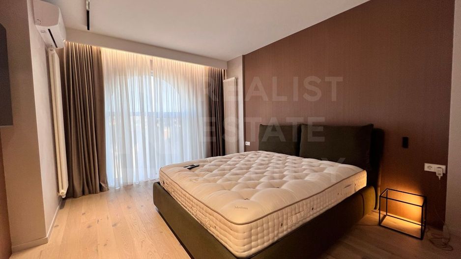 Chirie, apartament, 4 camere, strada Alexandru Pushkin, Centru - Poză 1