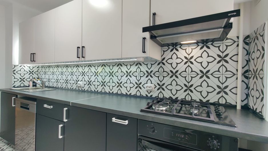 Prima inchirere,  strada Odobesti la intrarea in parc - Poză 15