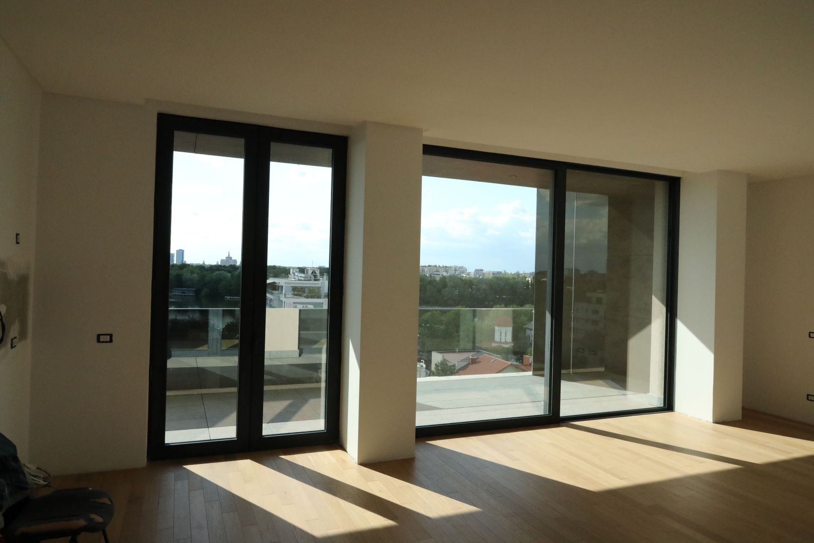 Rahmaninov Residence - Poză 4