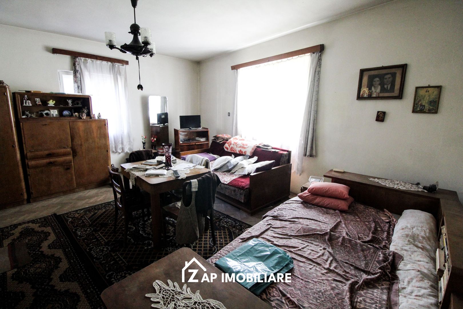Cartierul 7 Noiembrie - Casă P+E Solidă - Singu - Poză 10