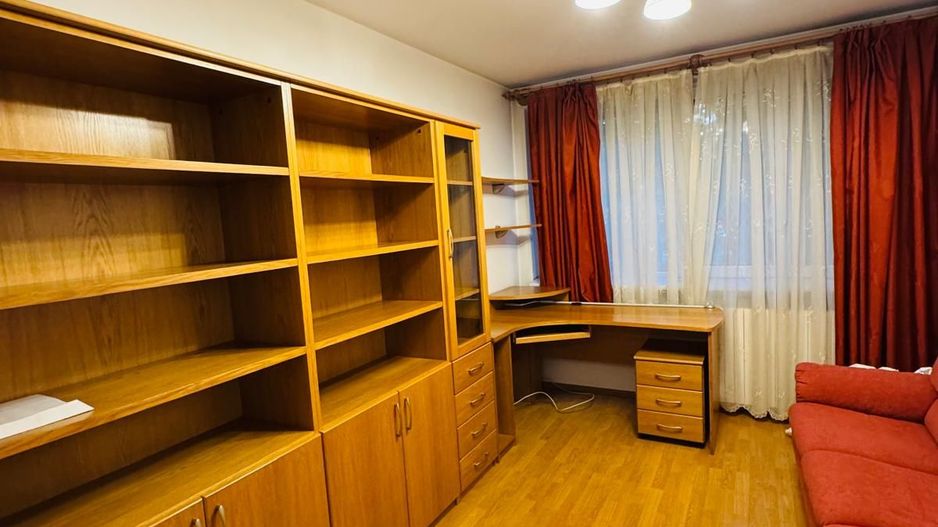Apartament cu 3 camere de vanzare Drumul Taberei - Poză 3