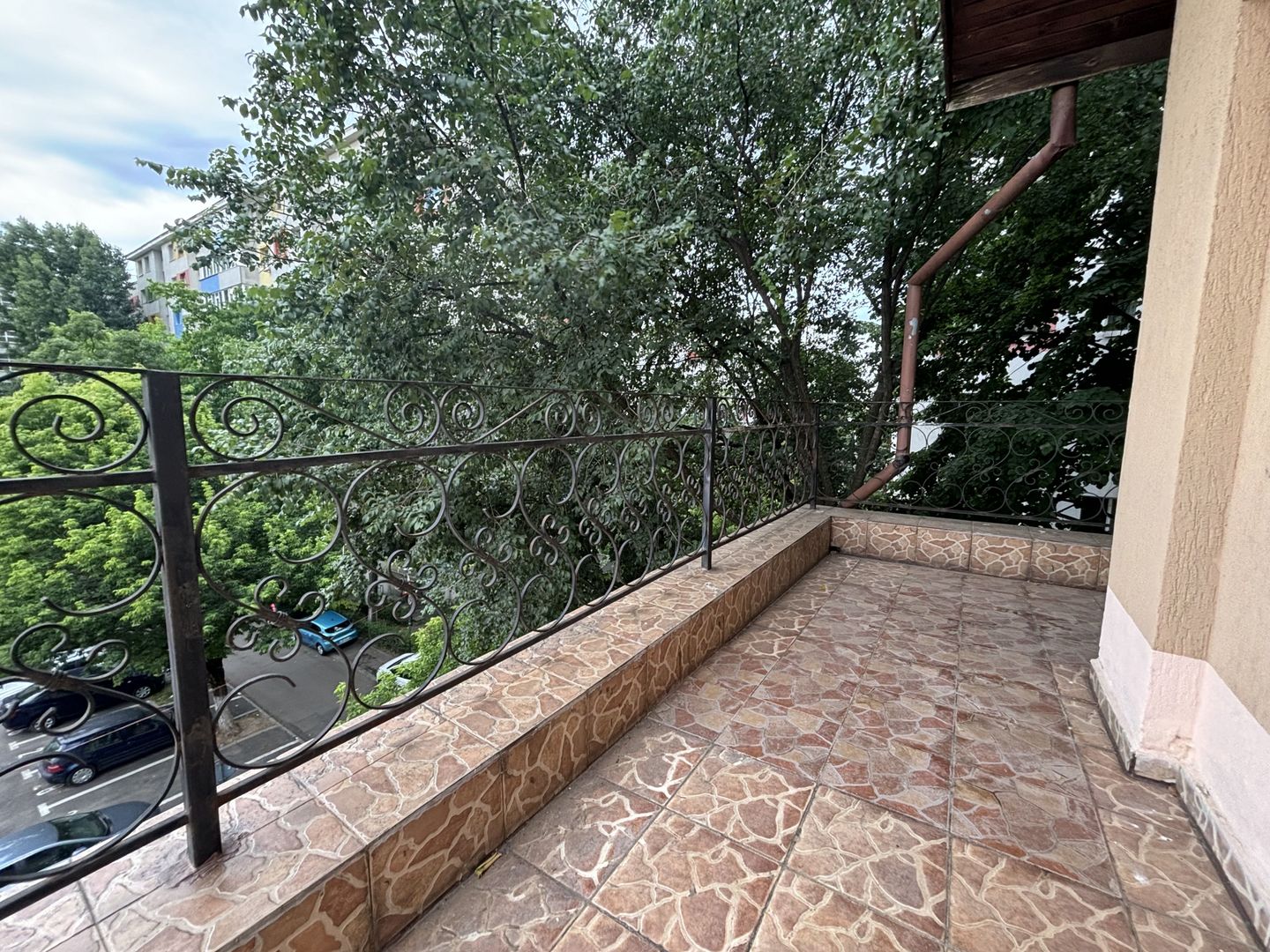 APARTAMENT 3 CAMERE | 80MP | TERASA 44MP - Poză 2